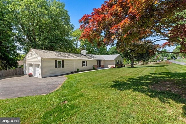 Building Photo - 14906 Dunstan Ln
