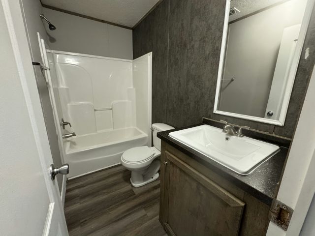 Building Photo - 1702 Sunburst Dr