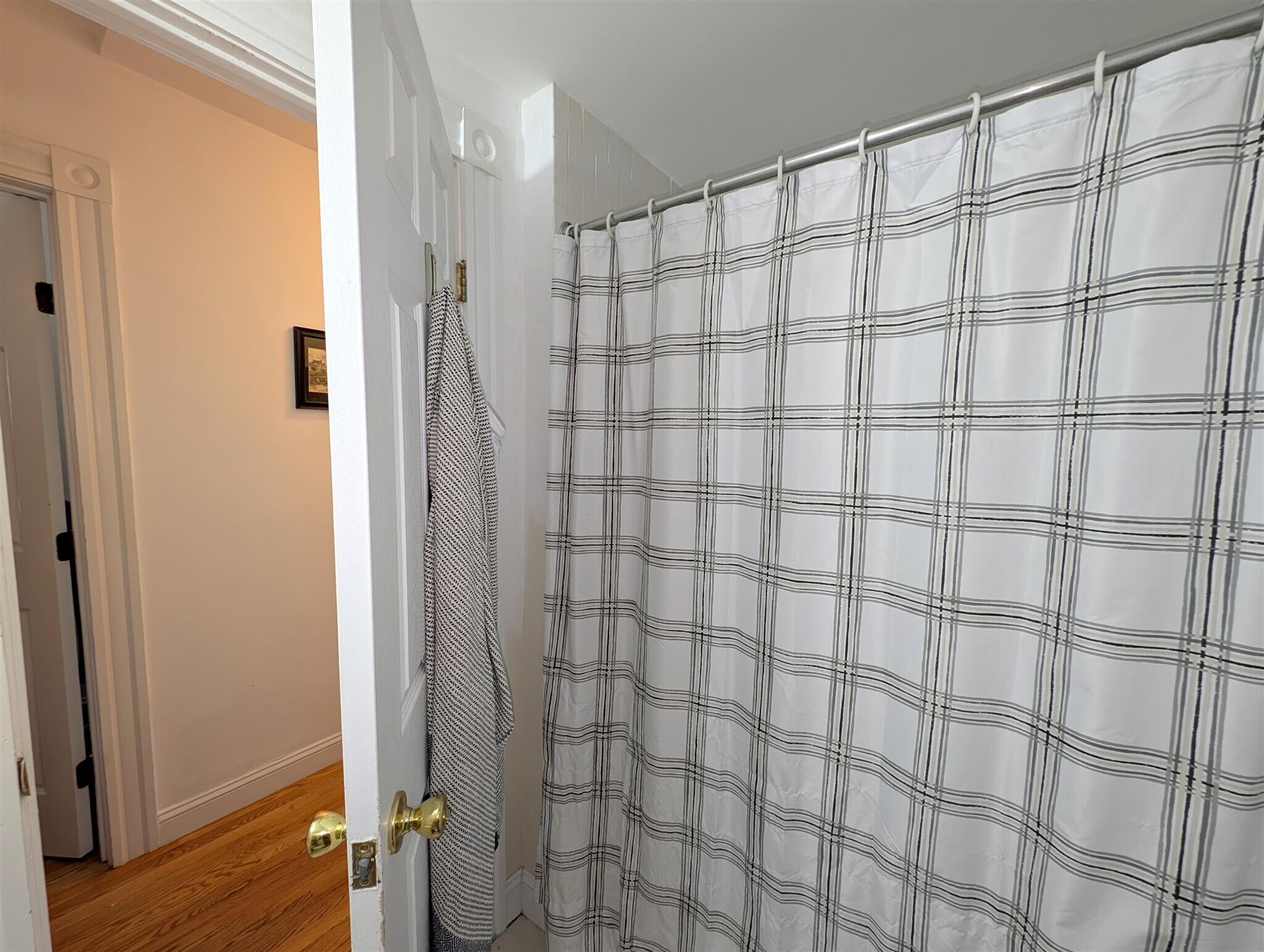 Building Photo - 33 Roberts Rd