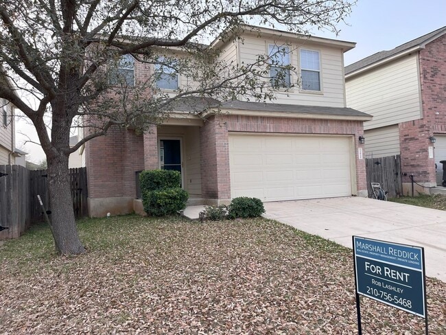 Building Photo - * Make this spacious home in Helotes off B...