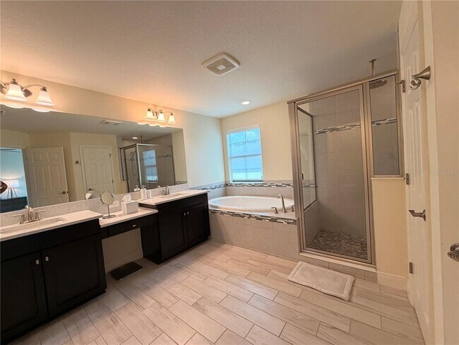 Building Photo - 12798 Munro Ln