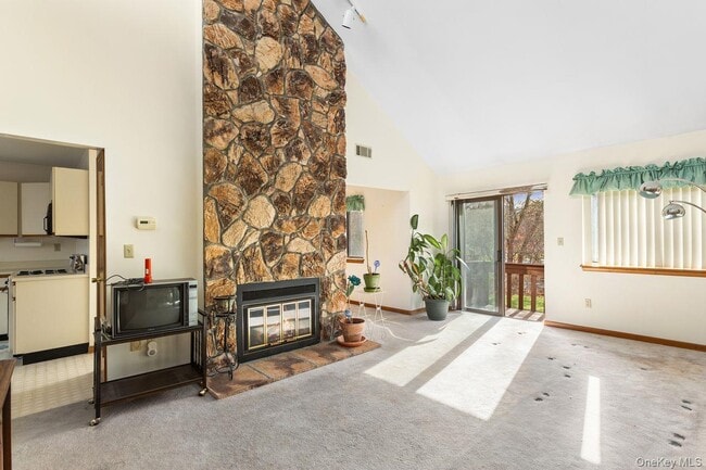 Building Photo - 422 Panorama Dr