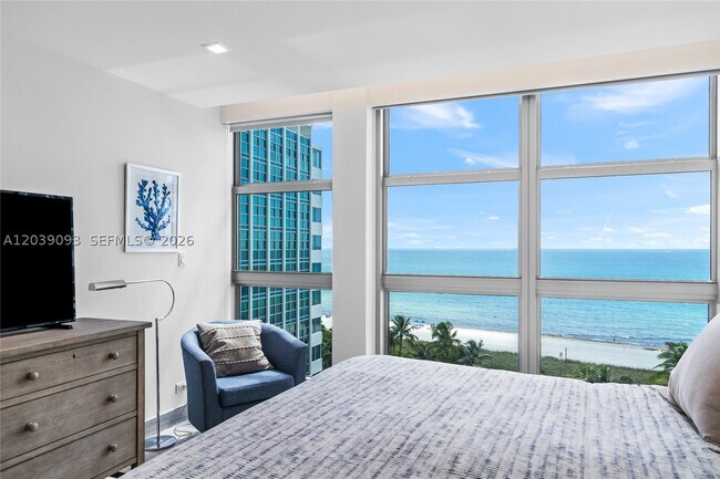 Building Photo - 5055 Collins Ave