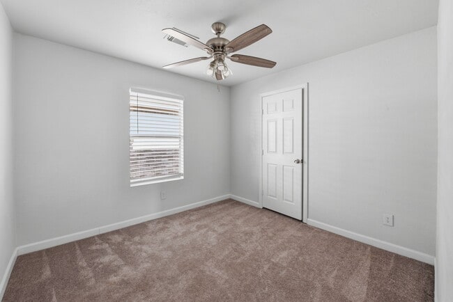 Building Photo - 11710 Fossil Rock Ln
