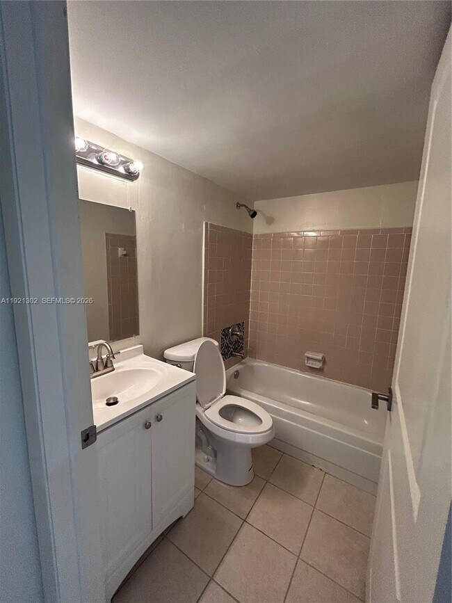 Building Photo - 8400 SW 154th Cir Ct