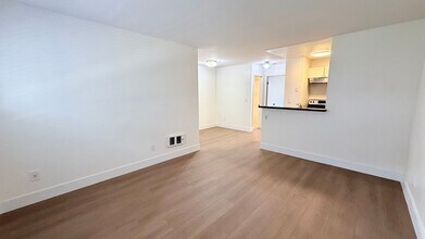 Building Photo - Charming 1 Bed / 1 Bath Condo in the Heart of Normal Heights – with Assigned Parking