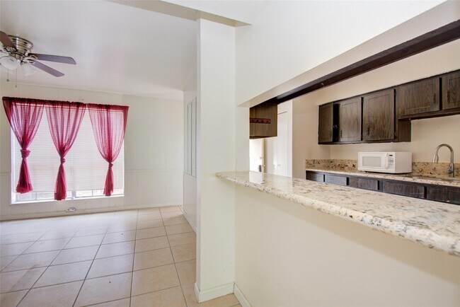 Building Photo - 4124 Belle Park Dr