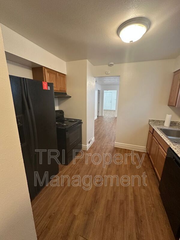 Building Photo - 1522 9th Ave