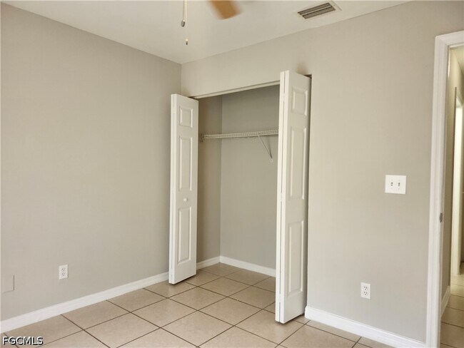 Building Photo - 1110 Hightower Ave S