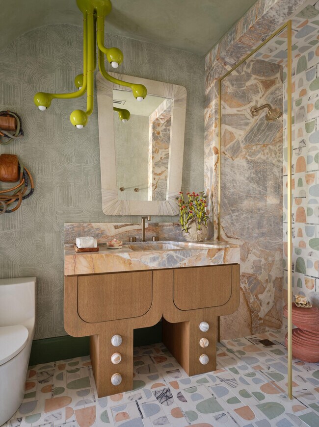 Building Photo - 3410 N Flagler Dr