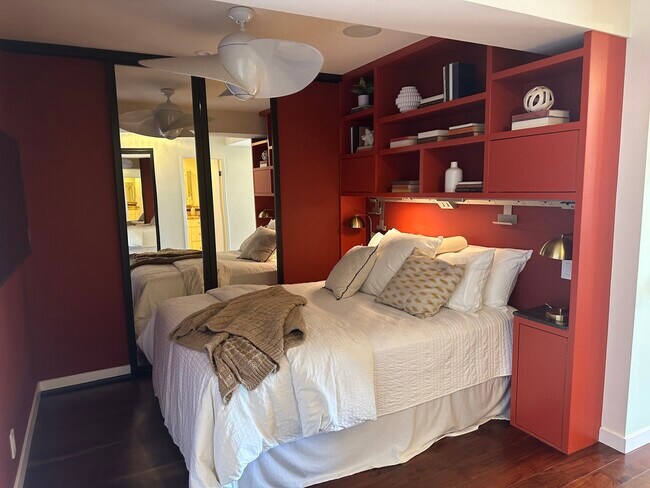 Building Photo - 1177 California St