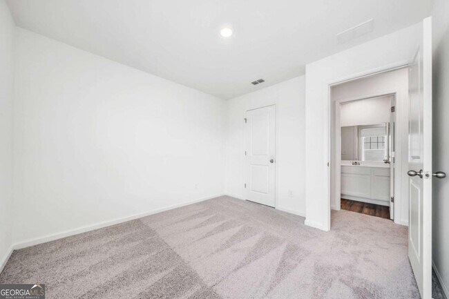 Building Photo - 106 Saginaw Ct