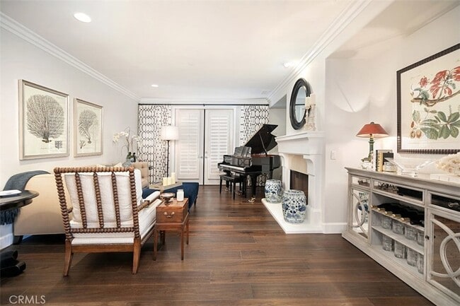 Building Photo - 27 Via Monarca St