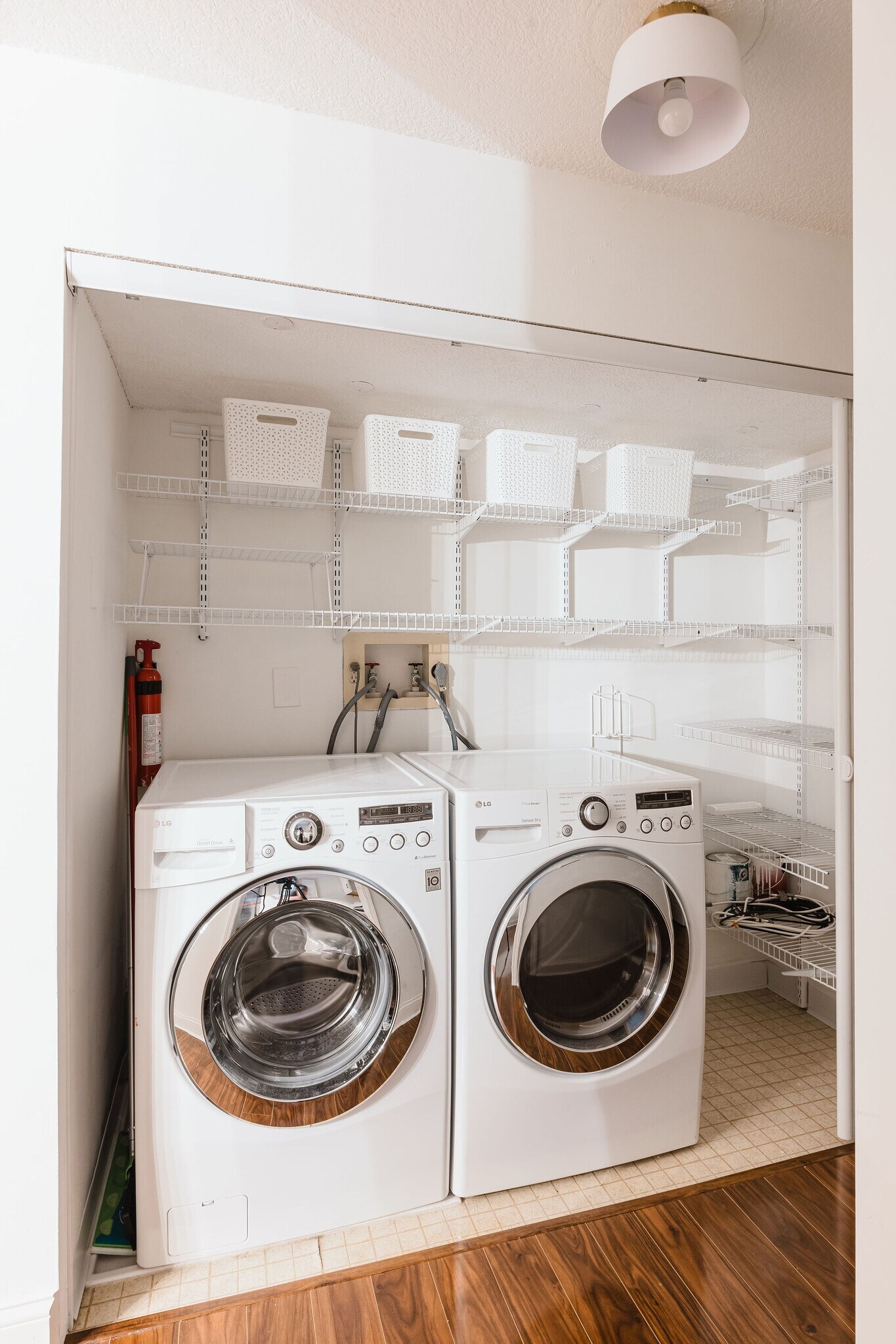 Building Photo - 35 Nathan Ln N