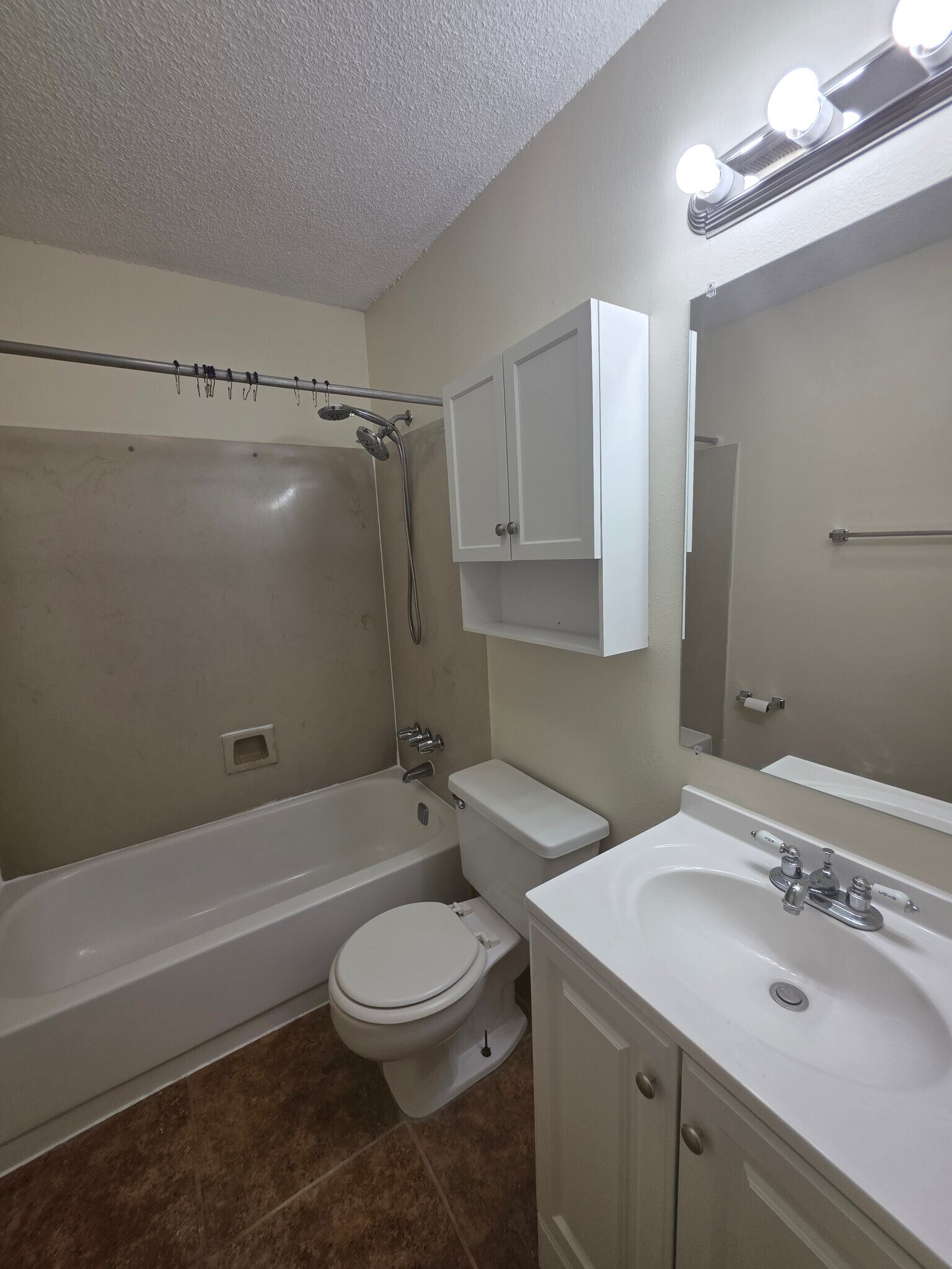Building Photo - 4780 Pontchartrain Dr