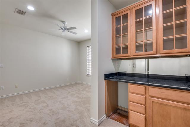 Building Photo - 4225 McKinney Ave