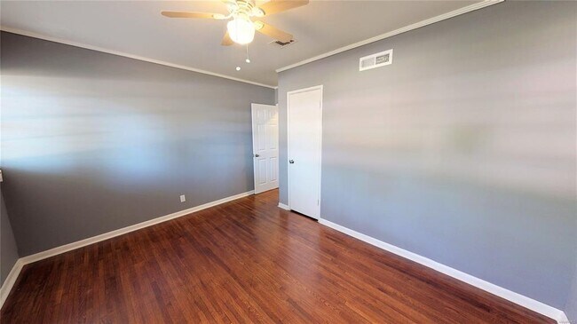 Building Photo - 1170 Josephine Ave