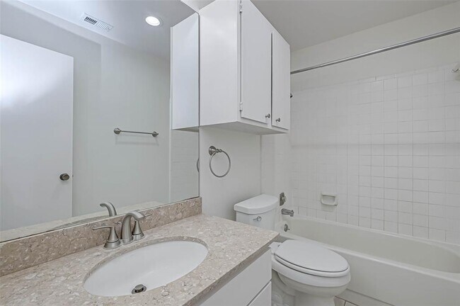 Building Photo - 1502 Prairie Grove Dr