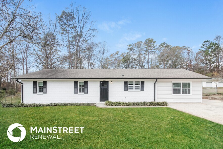 Building Photo - 220 Pine Rd