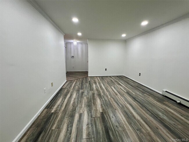 Building Photo - 3 Hook Rd