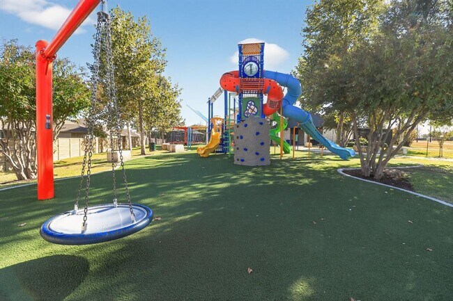 Building Photo - 137 Miracle Dr