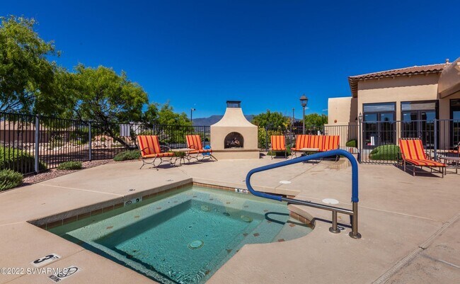 Building Photo - Unfurnished beauty in lovely Amante