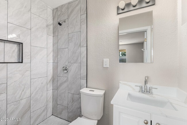 Building Photo - 3020 W El Caminito Dr