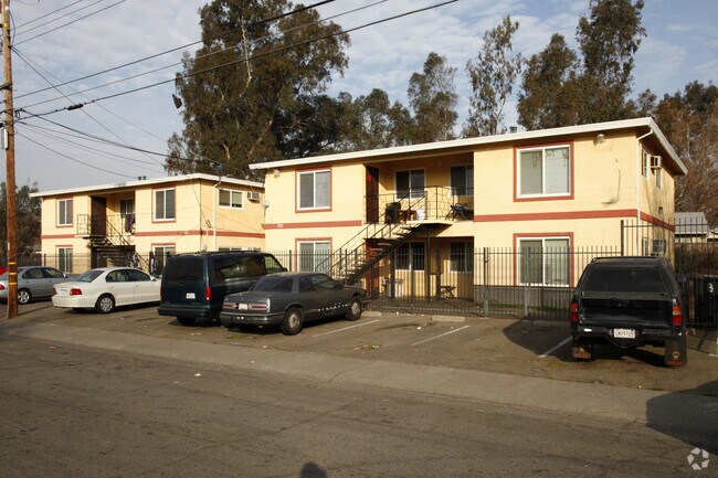 Primary Photo - Lampasas Avenue Fourplexes