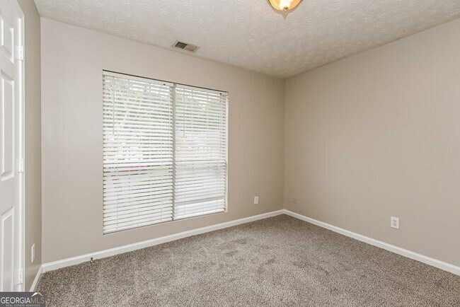 Building Photo - 3714 Crescent Hill Ln