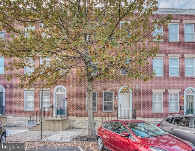 Primary Photo - 1320 Race St
