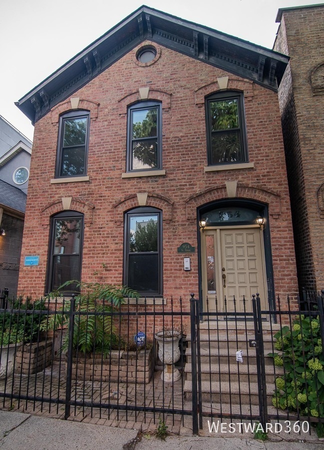 Building Photo - 954 N Honore St