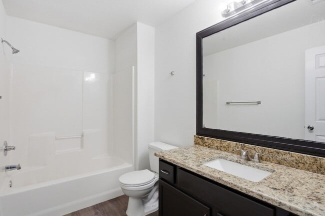 Building Photo - Beautiful 3BD Home on Corner Lot with Fenced Yard & 2-Car Garage in Sonterra