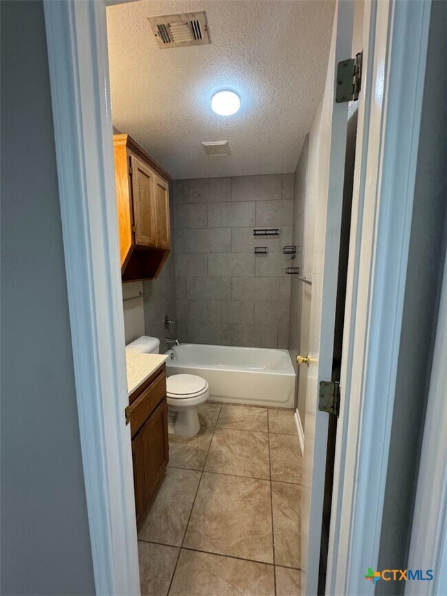 Building Photo - 1501 Windward Dr