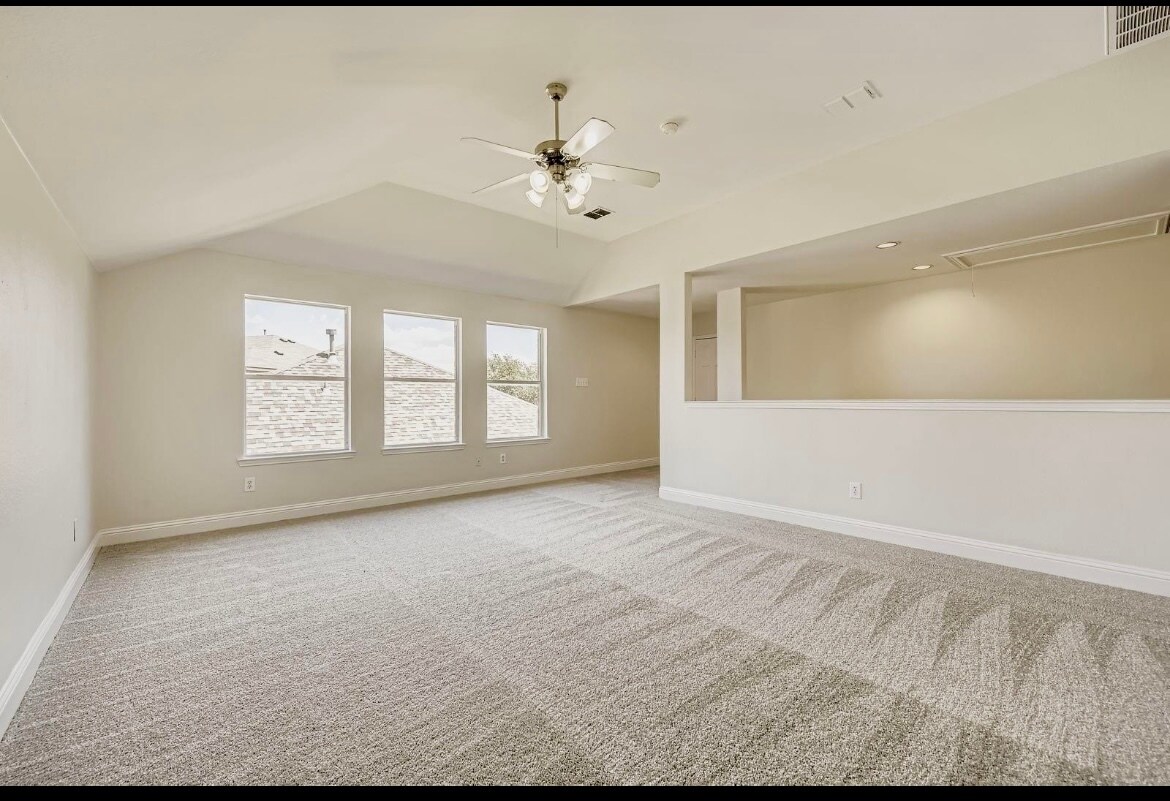 Building Photo - 8012 Wyoming Dr