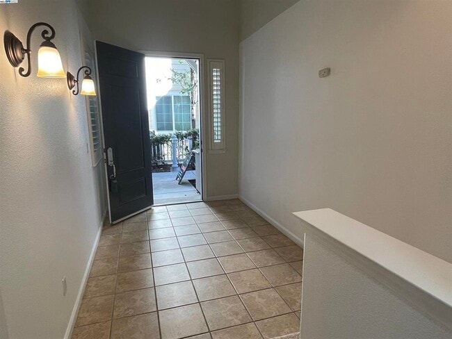 Building Photo - 1503 Jetty Dr