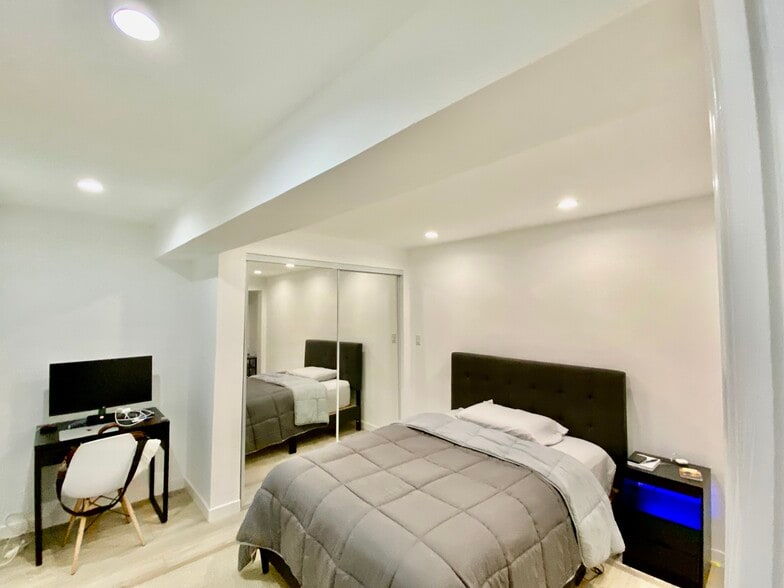 Third bedroom - 1440 Veteran Ave