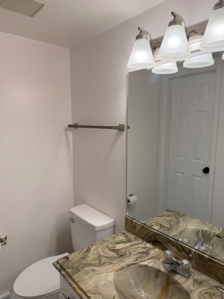 Building Photo - 1000 Flint Way