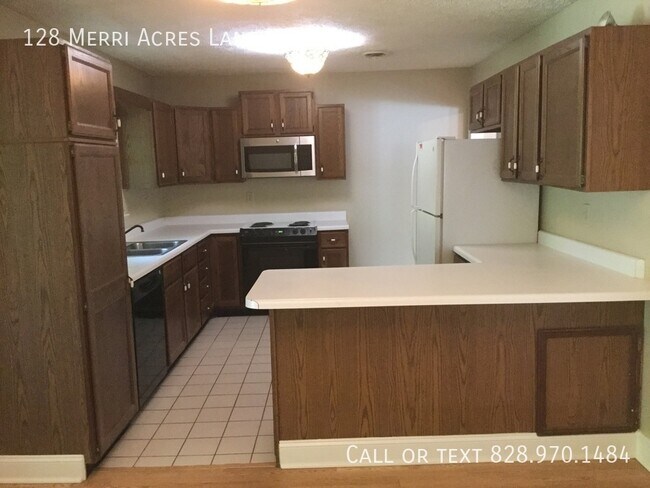 Building Photo - 128 Merri Acres Ln
