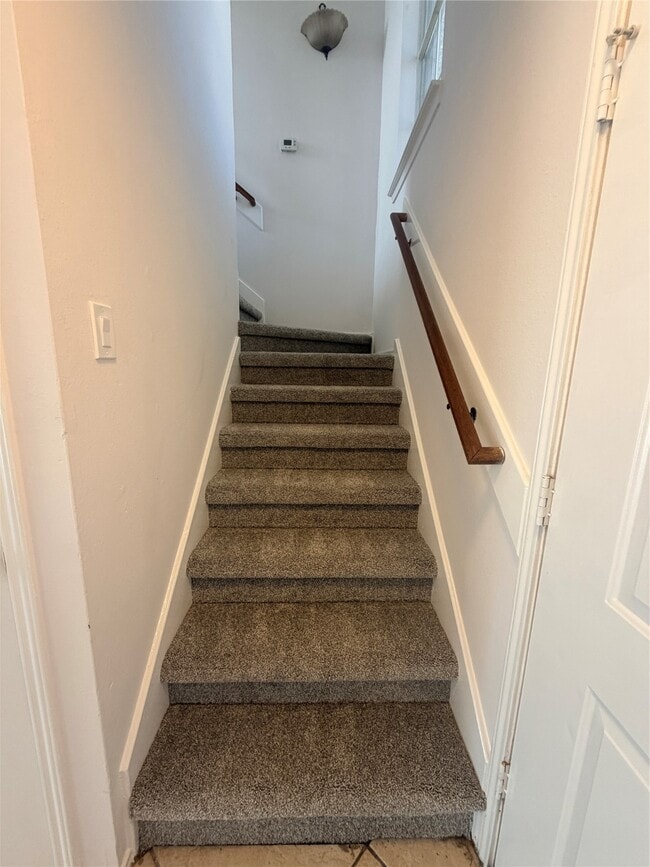 Building Photo - 14014 Long Shadow Dr