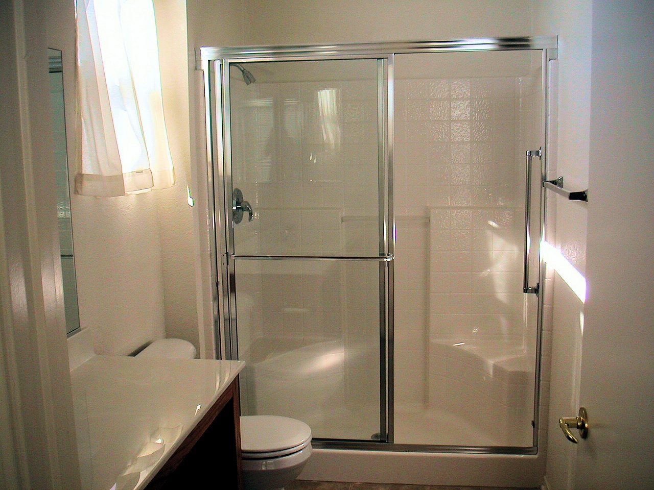 Master Bath - 1843 Leander Ln