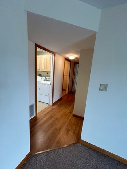 Hallway to bedrooms - 510 Clubhouse Dr