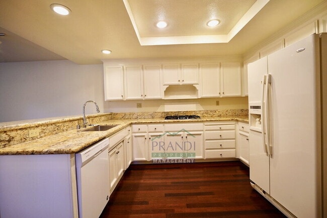 Building Photo - 5 Partridge Ct