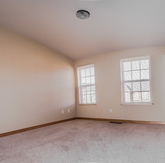 Building Photo - 2858 W Redstone Dr