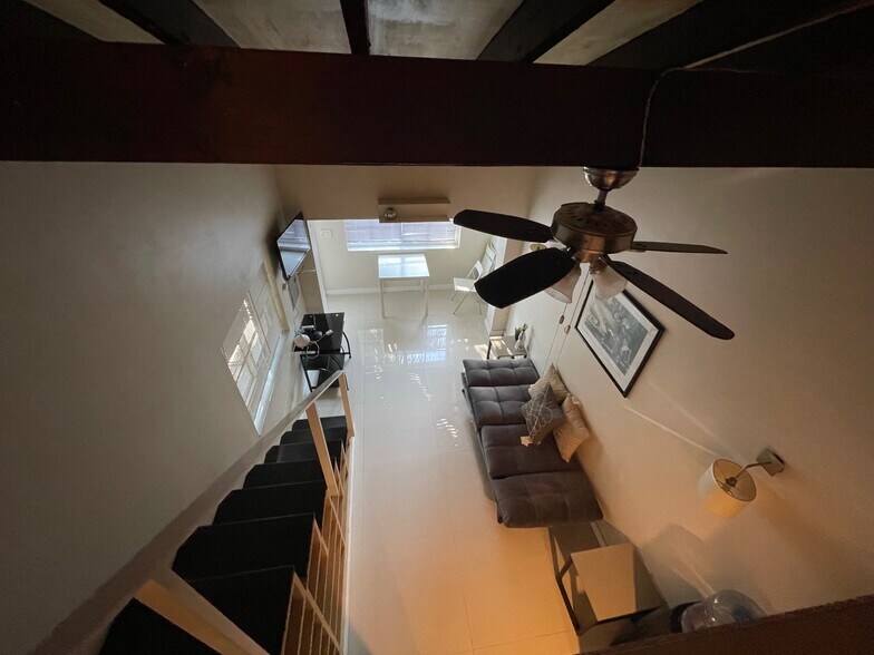 Guest Apartment - 7820 Carlyle Ave