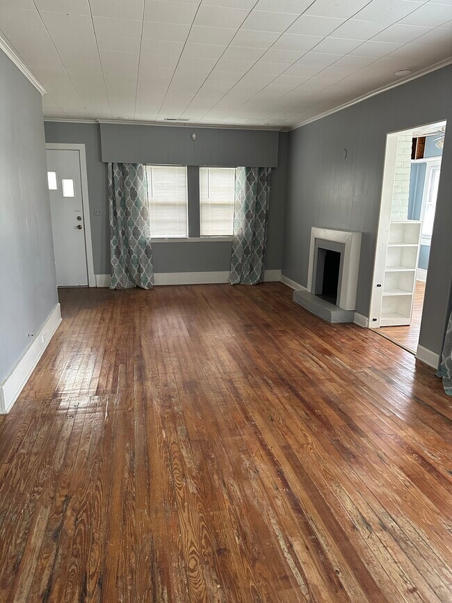 Building Photo - 1601 S 41st St