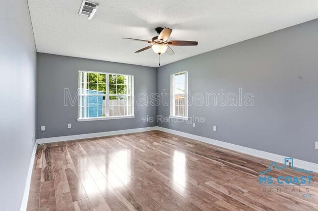 Building Photo - 14961 Greenwell Cir