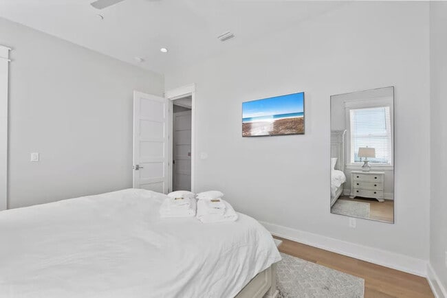 Building Photo - 107 Benicia Pl