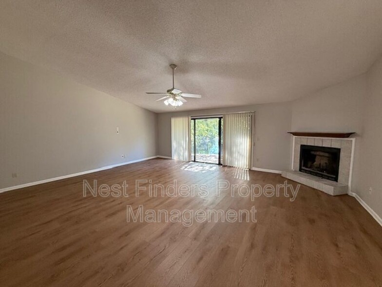 Building Photo - 11290 Southbury Pl