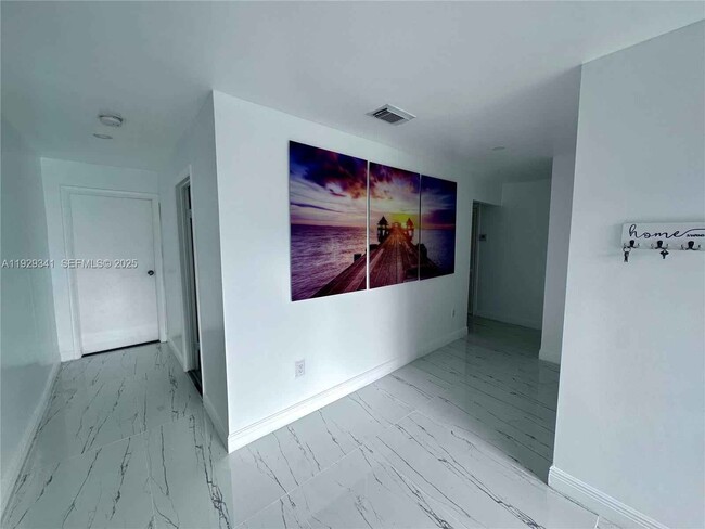 Building Photo - 15720 NW 44th Ct