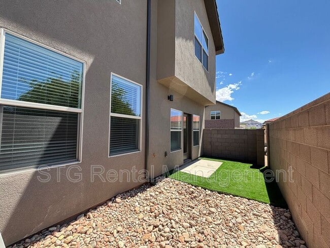 Building Photo - 73 N 520 W